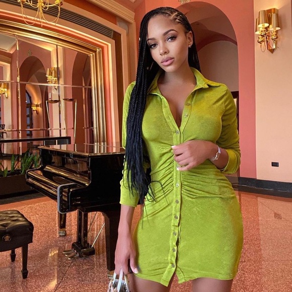 Emerald velvet button up dress - Picture 2 of 7